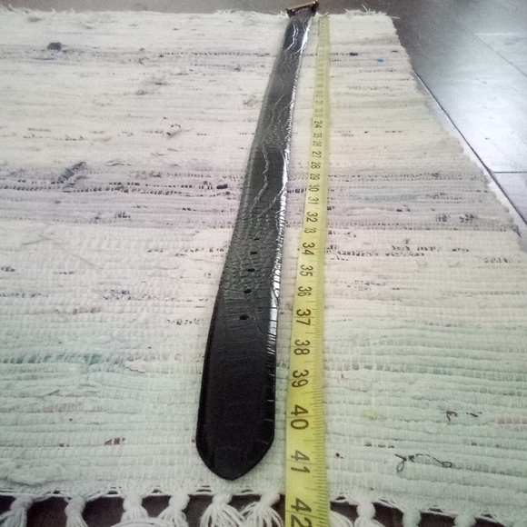 Lake Shore Drive Black Gater Bronze Scrollwork Buckle Belt - Picture 14 of 16